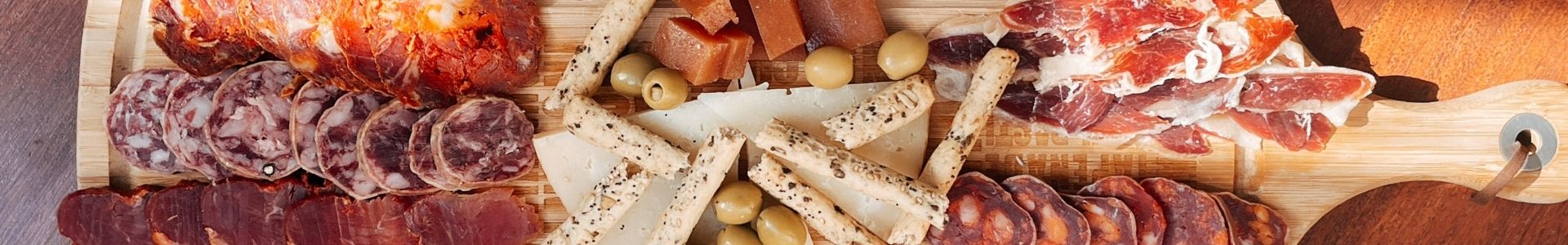 Cómo Presentar una Tabla de Embutidos y Quesos de la mejor forma